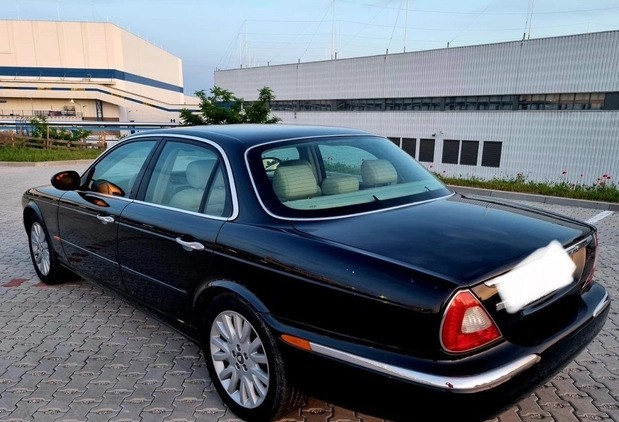 Jaguar XJ cena 54900 przebieg: 220000, rok produkcji 2003 z Poznań małe 407